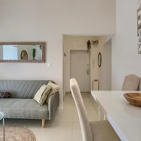Augustus Apartment